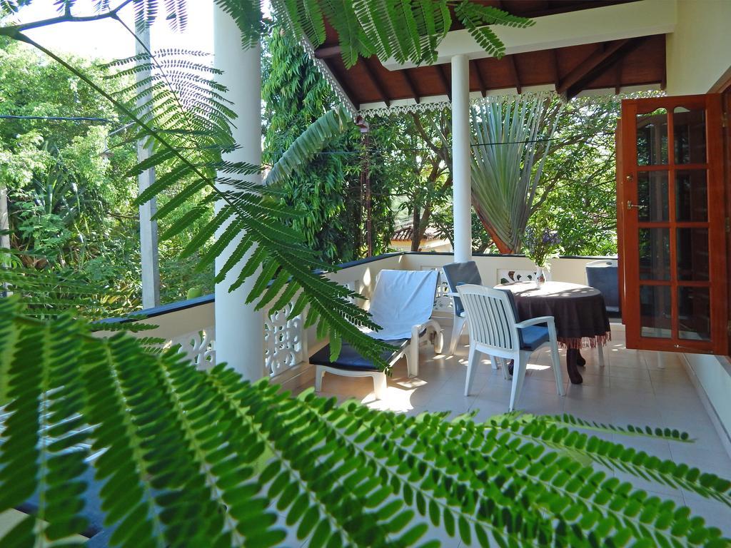 Rico Shadow Guest House & Restaurant Вайиккал Стая снимка